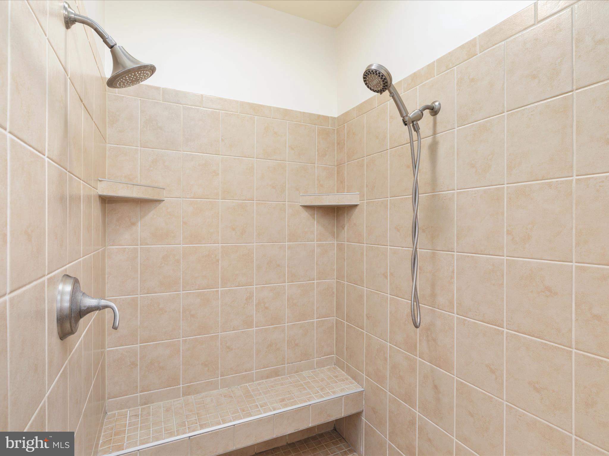 CAREFREE ACRES - Residential