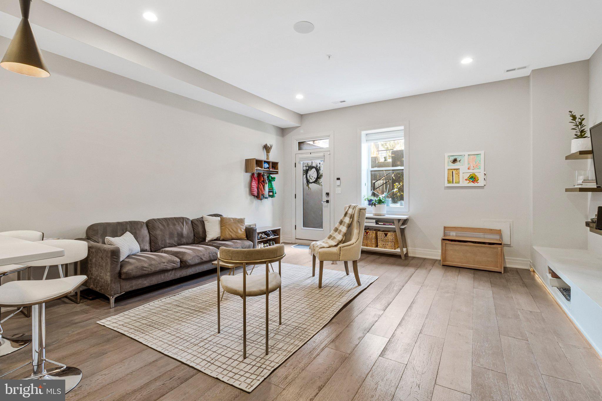 3217 WARDER STREET NW 1