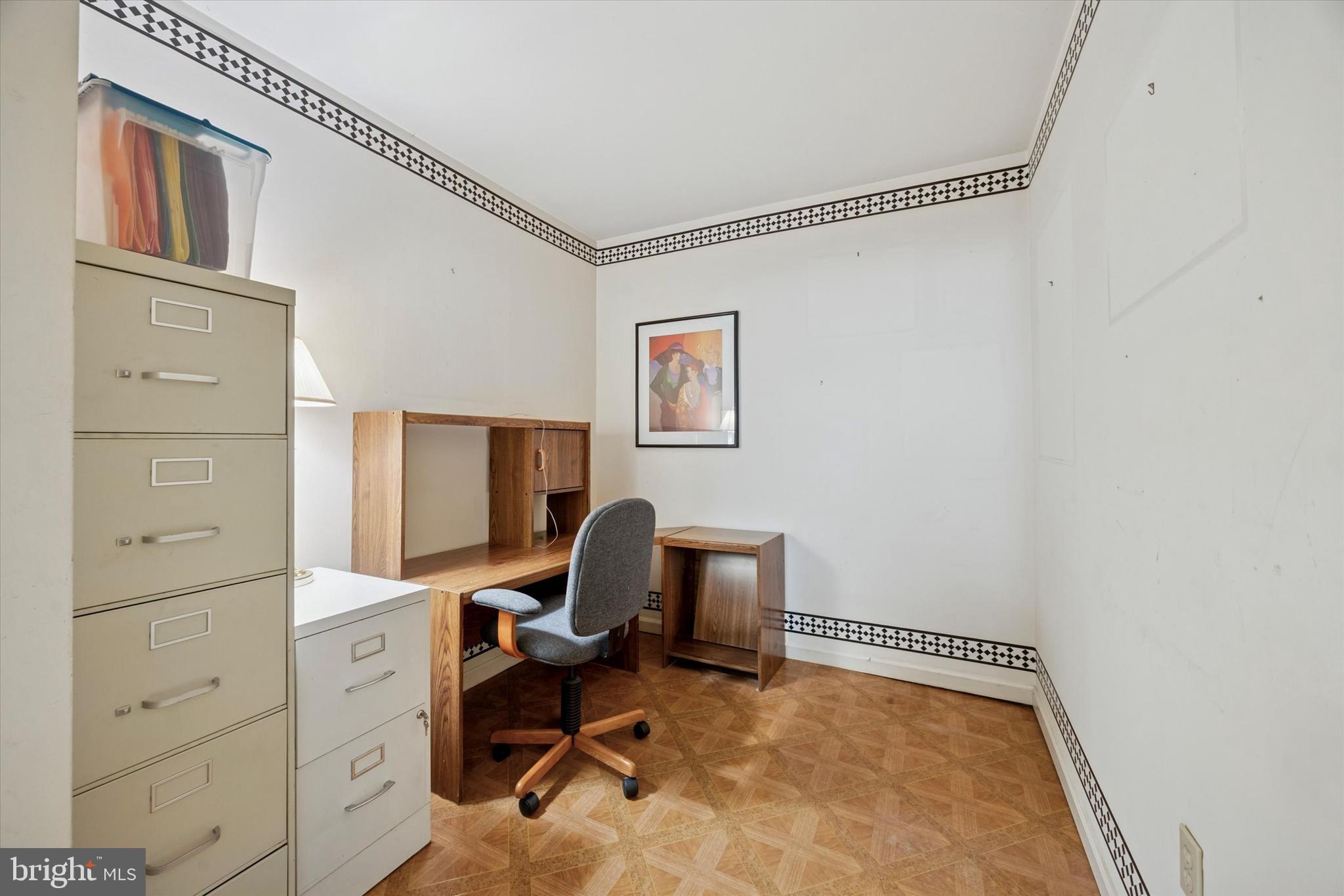 BUTLER PARK CONDO - Residential