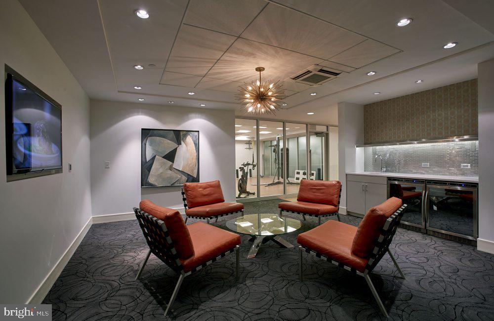 RITTENHOUSE SQUARE - Residential Lease