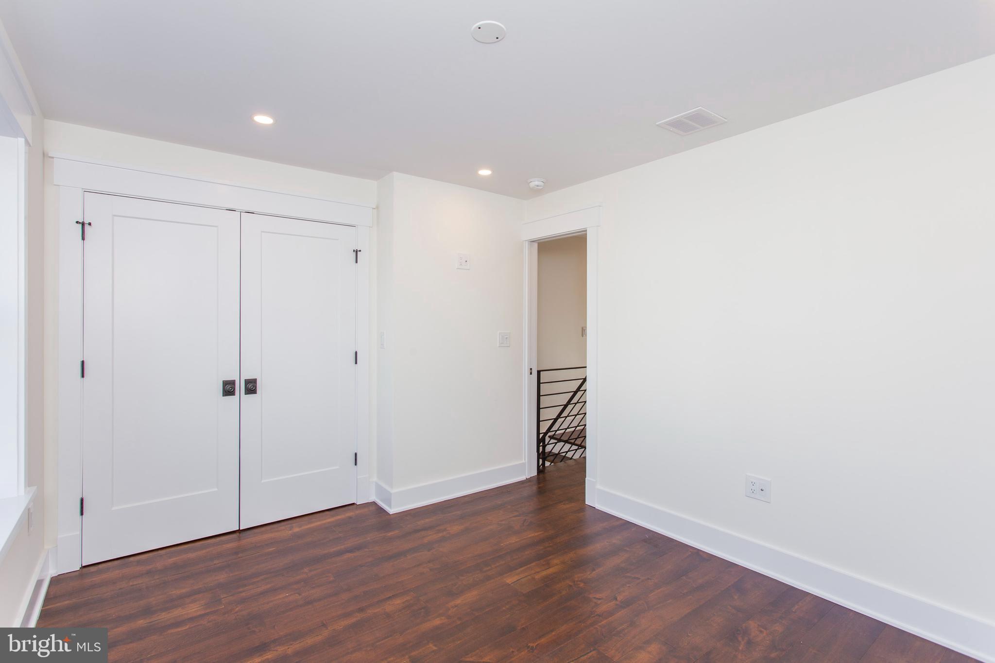 PACKER PARK - Residential Lease