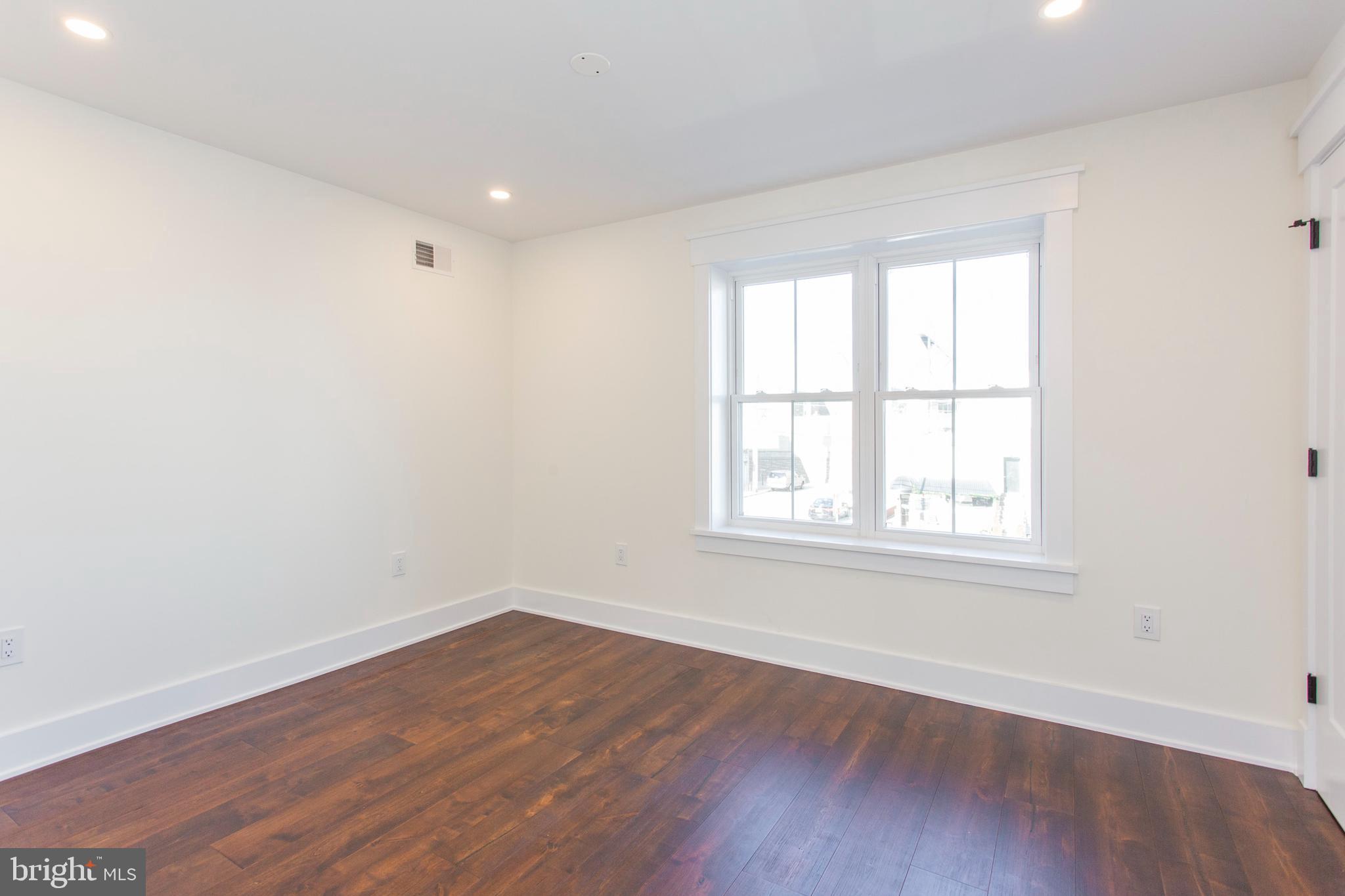 PACKER PARK - Residential Lease