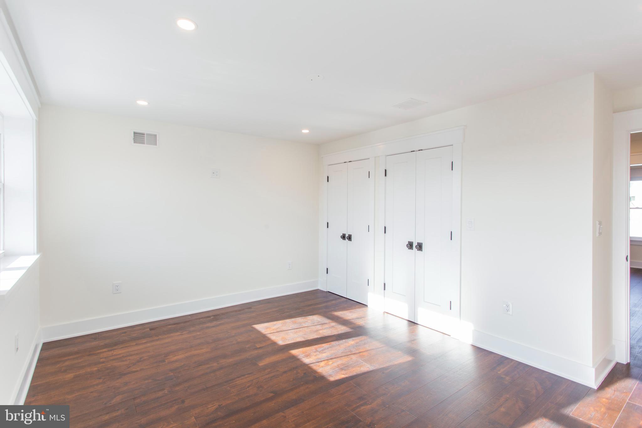 PACKER PARK - Residential Lease