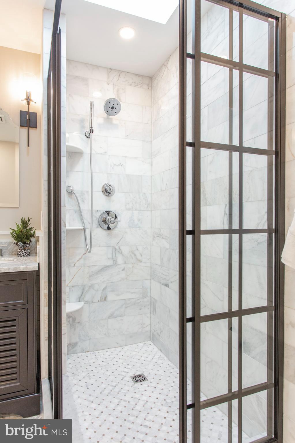 PACKER PARK - Residential Lease