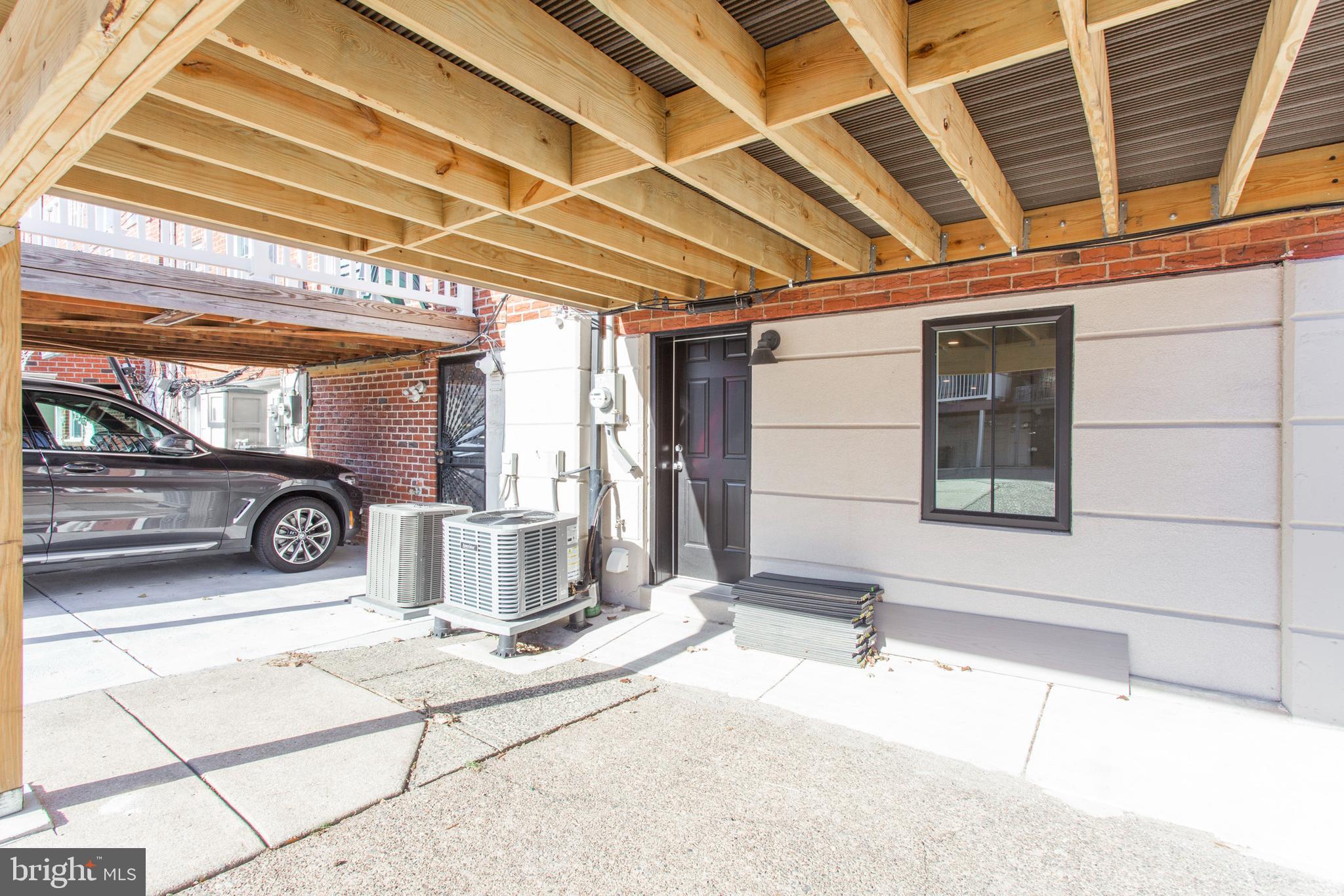 PACKER PARK - Residential Lease