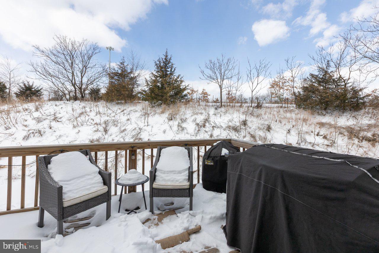 RIVERSIDE VILLAGES - Residential