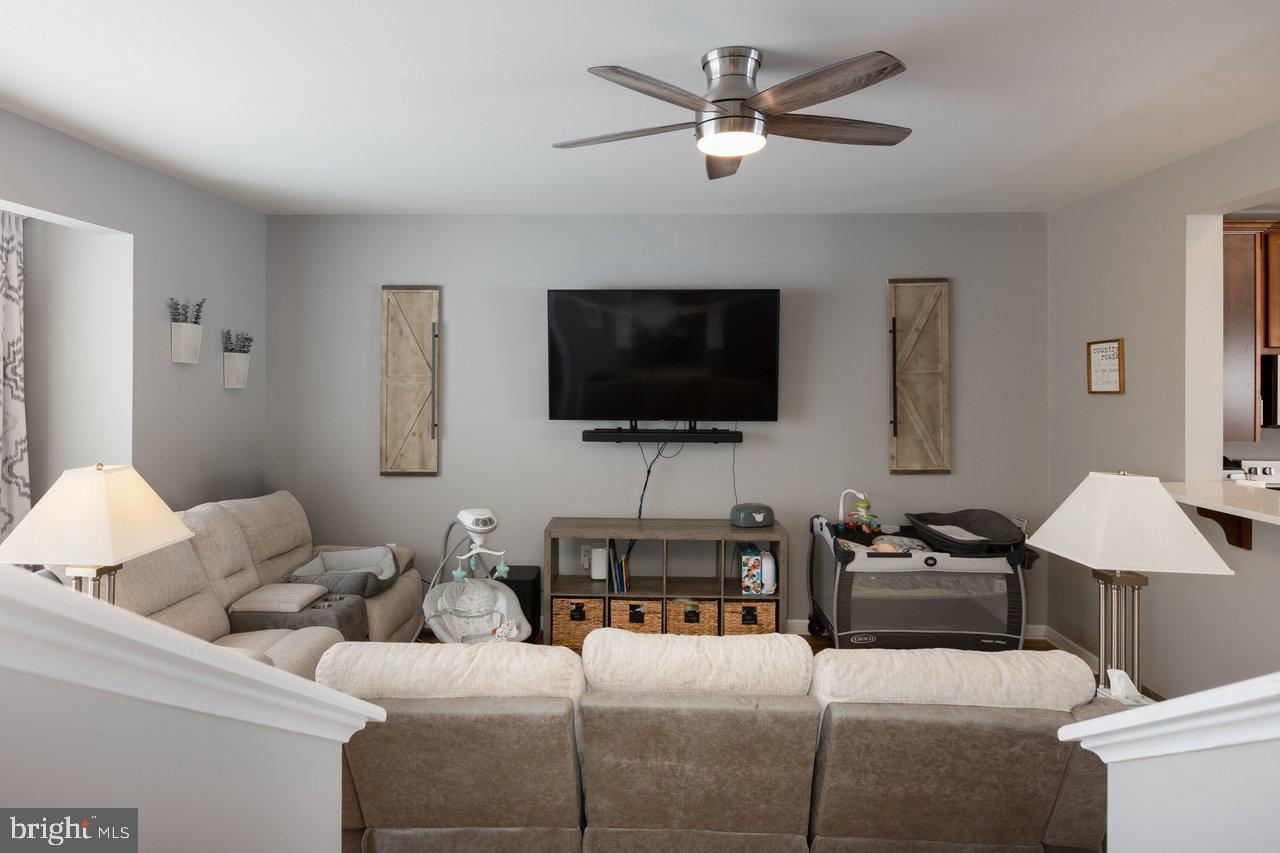 RIVERSIDE VILLAGES - Residential