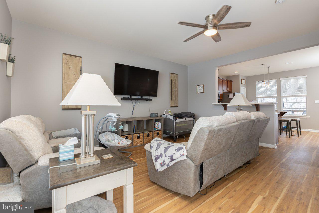 RIVERSIDE VILLAGES - Residential