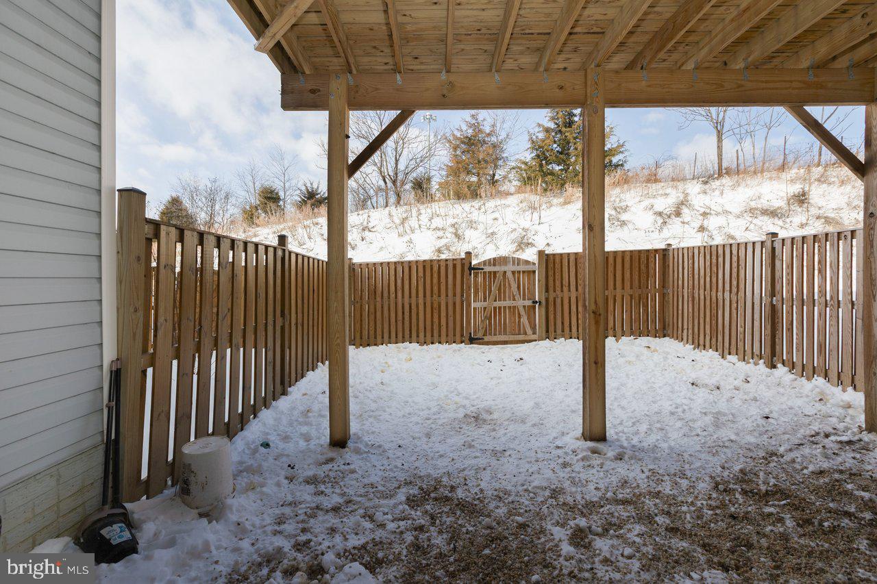 RIVERSIDE VILLAGES - Residential