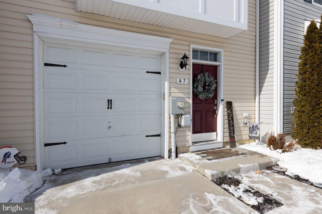 RIVERSIDE VILLAGES - Residential