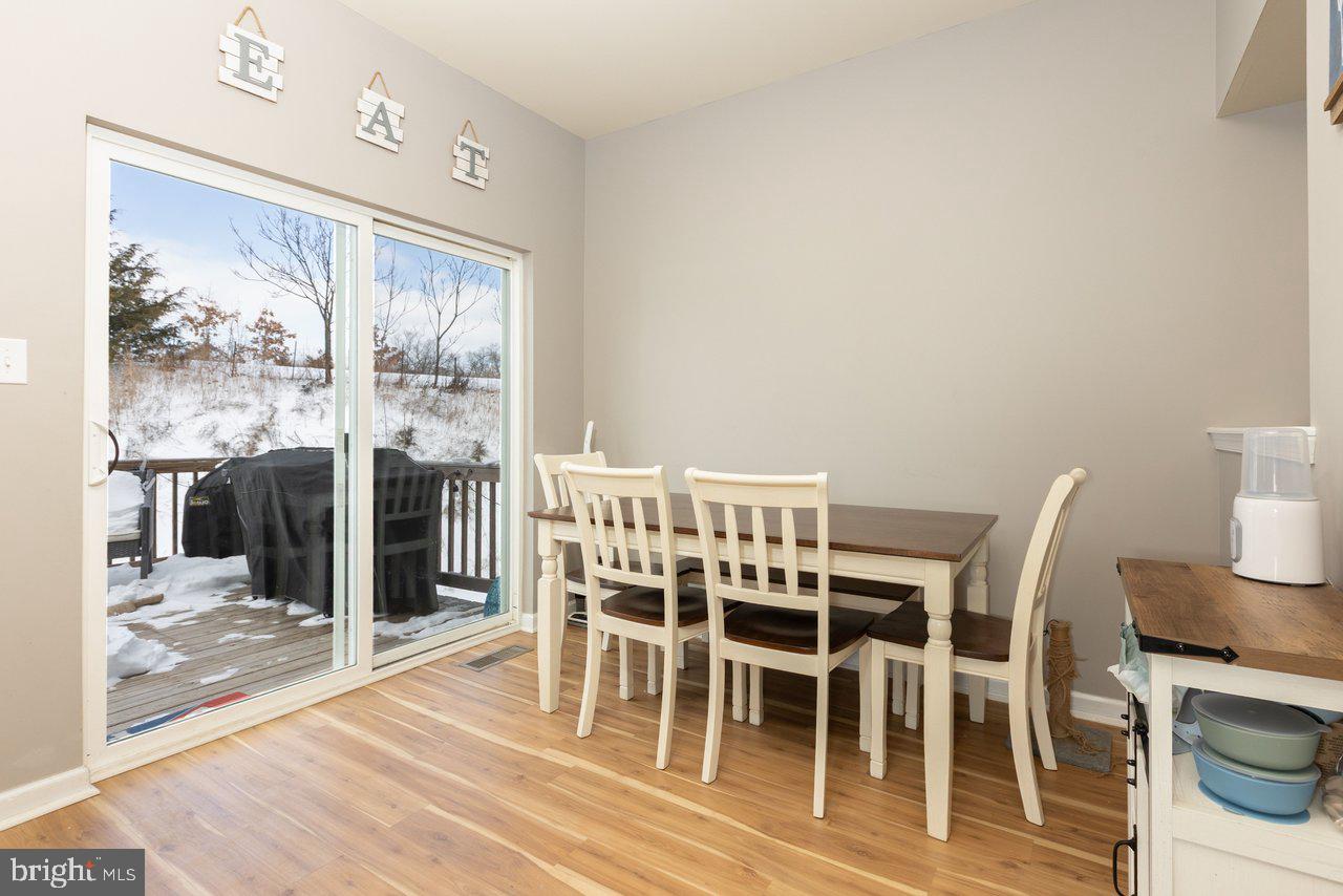 RIVERSIDE VILLAGES - Residential