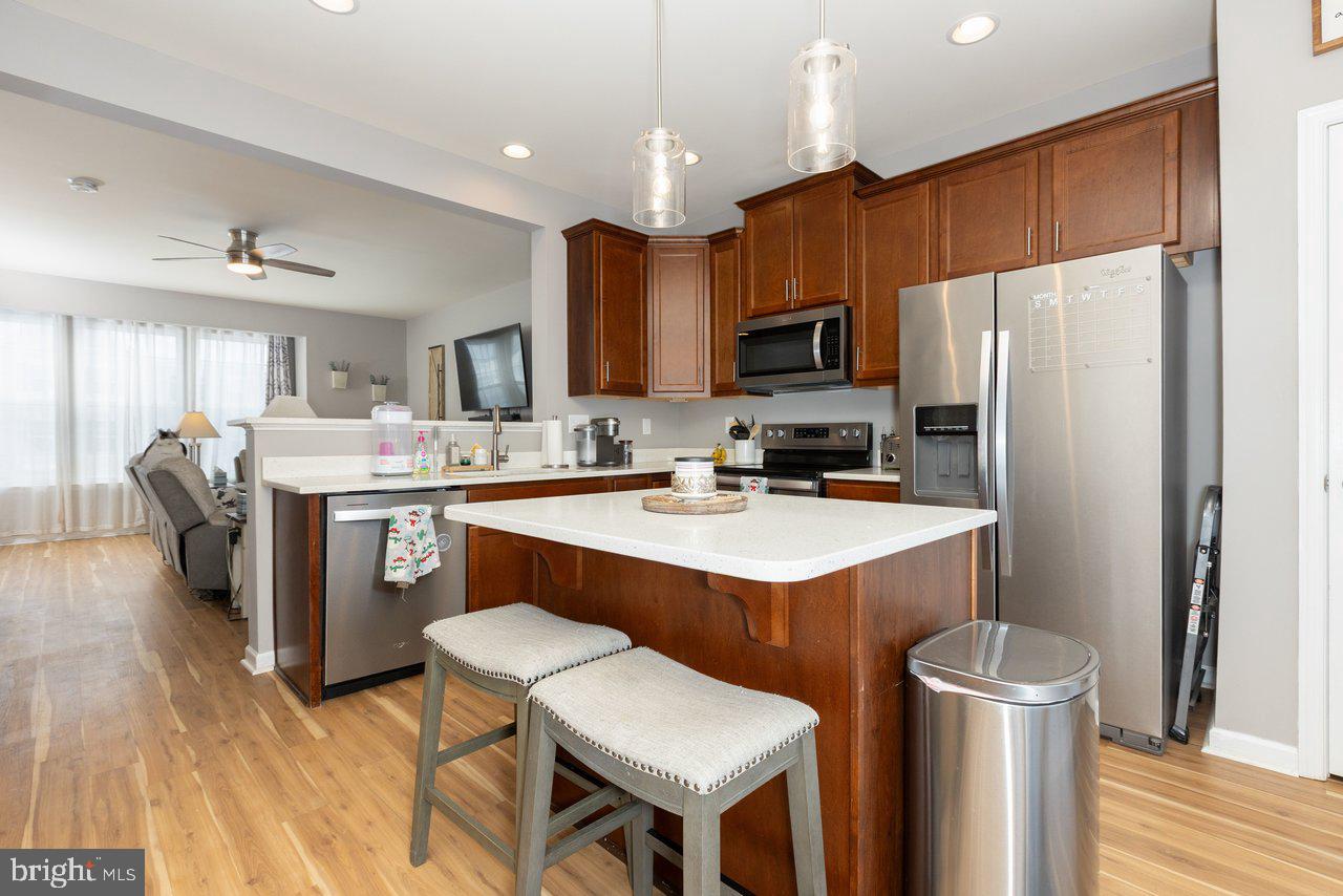 RIVERSIDE VILLAGES - Residential