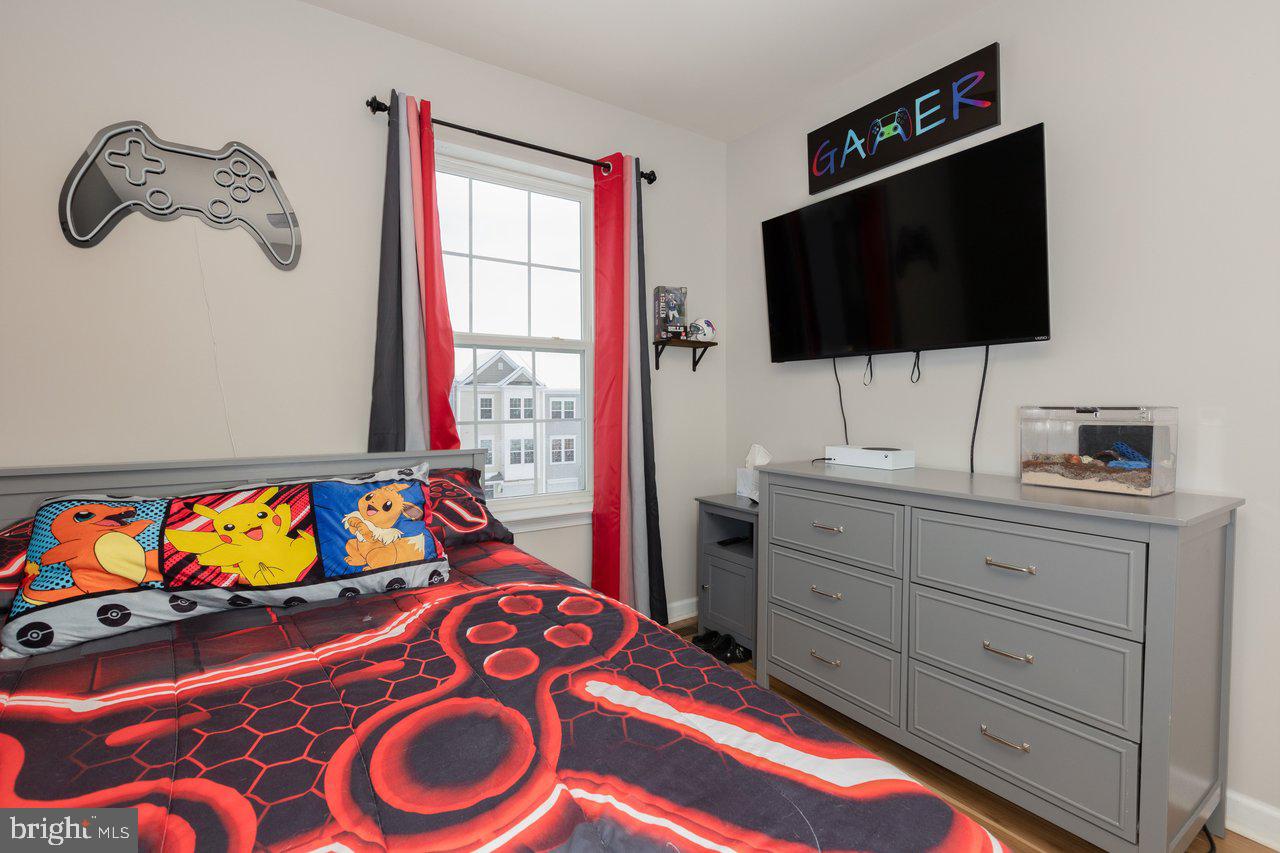 RIVERSIDE VILLAGES - Residential