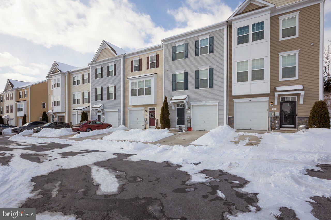 RIVERSIDE VILLAGES - Residential