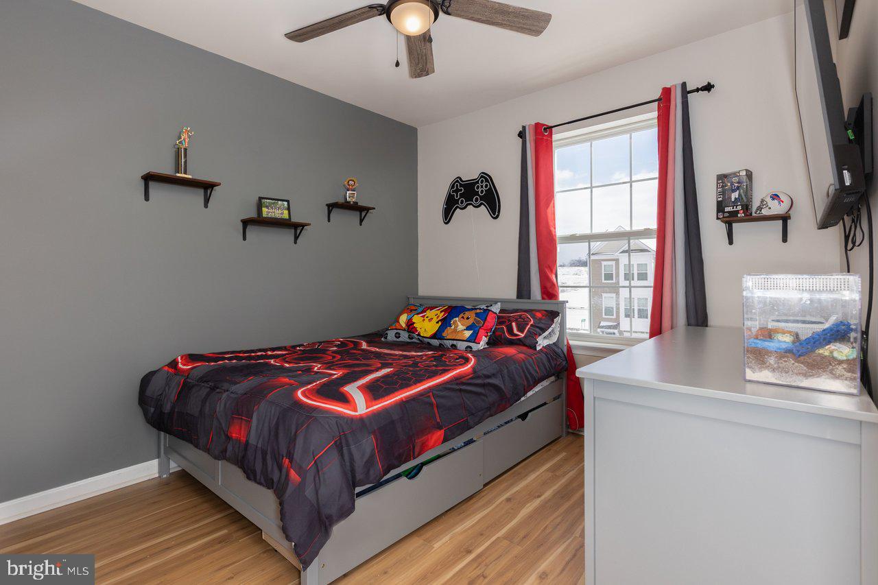 RIVERSIDE VILLAGES - Residential