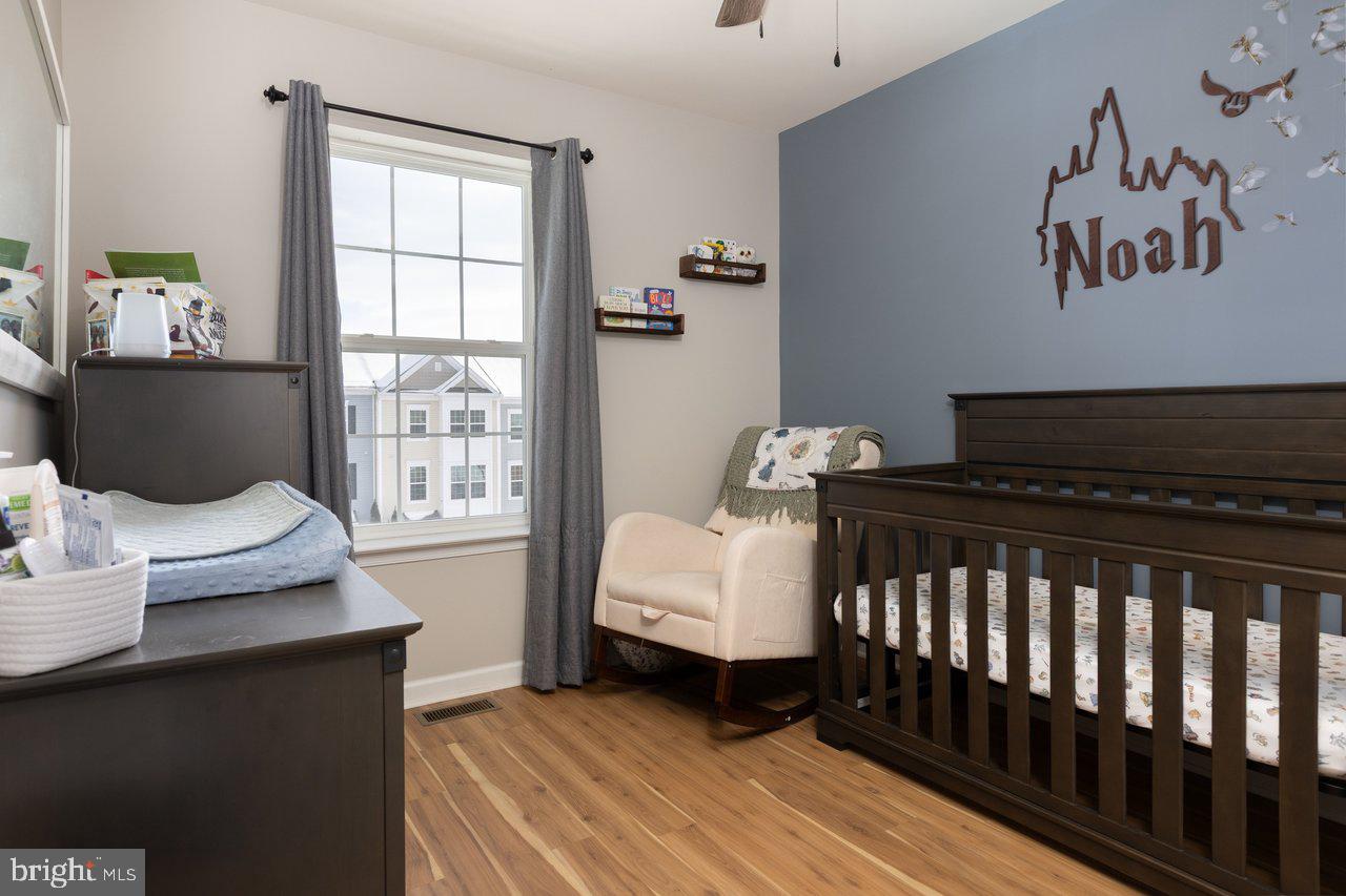 RIVERSIDE VILLAGES - Residential