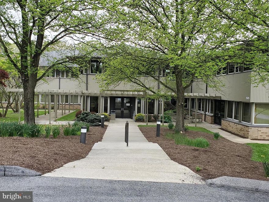 First class non-profit executive office space
Beautiful rural setting
Common area conference rooms, gym, kitchenettes, break room
Ample parking
Just 1.6 miles from I-70, 5.6 mi from US-29