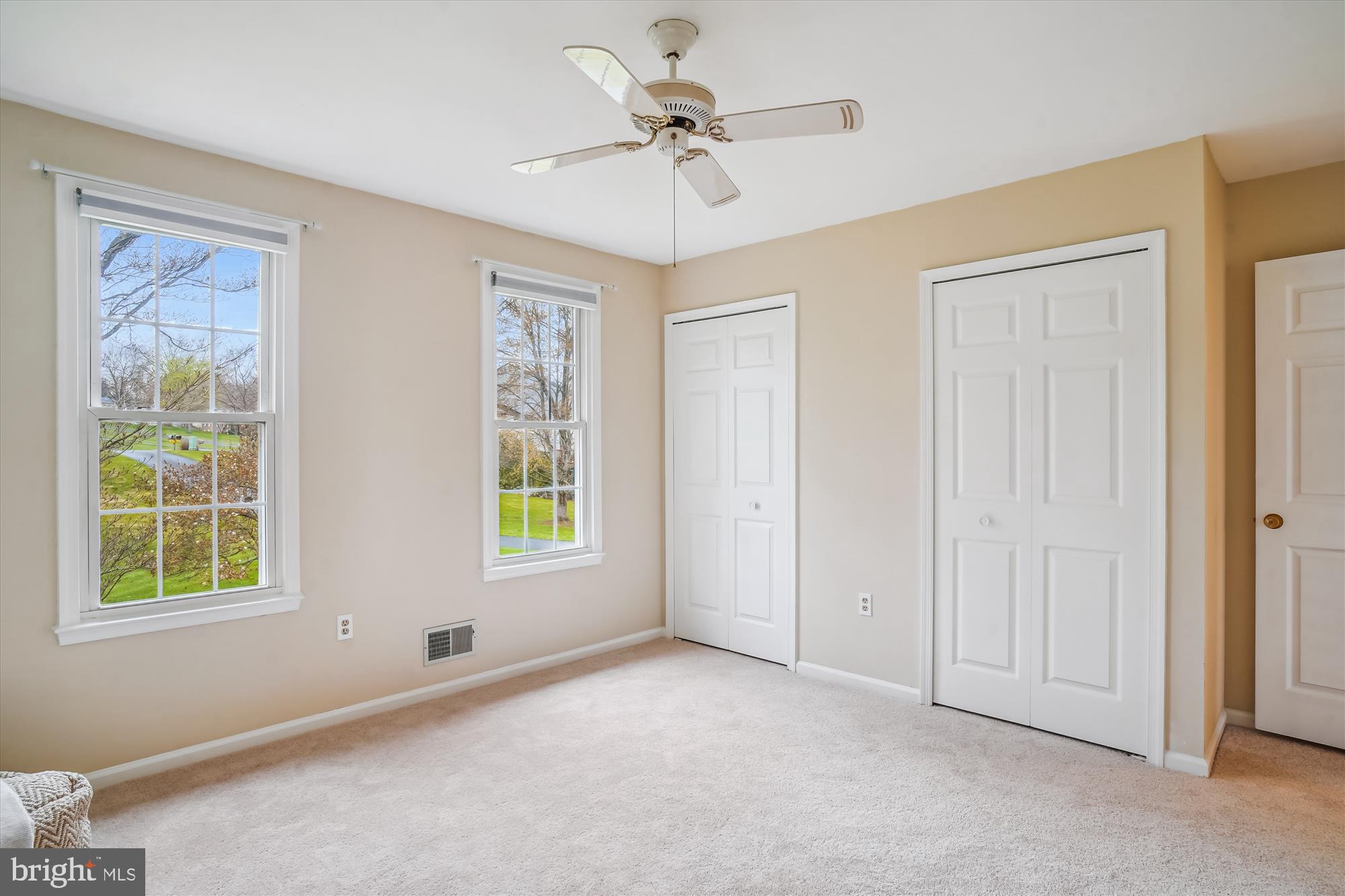 PARKSIDE - Residential