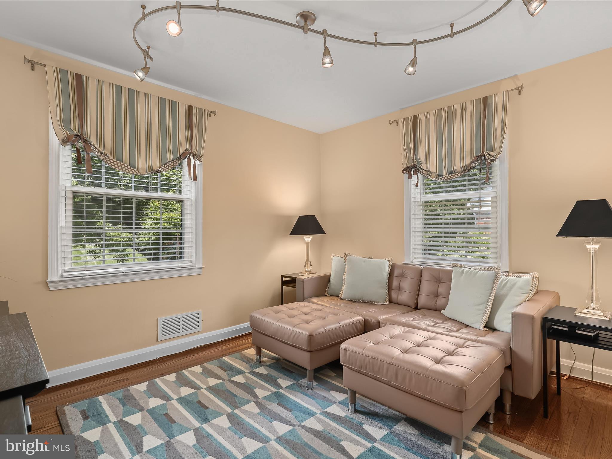 GREENBRIER - Residential