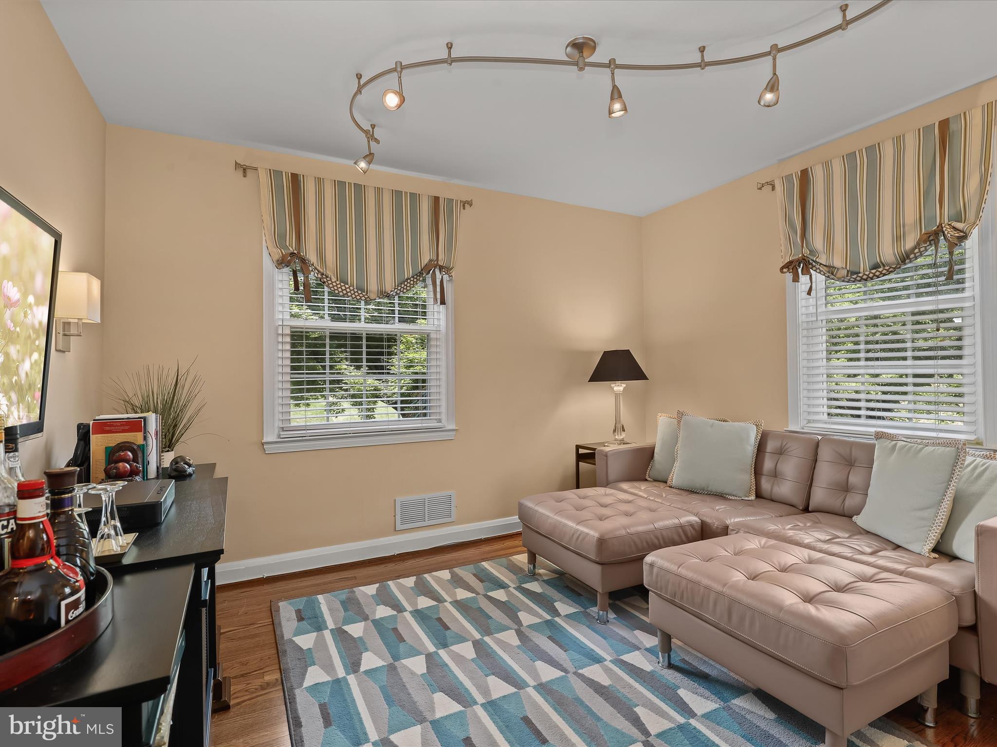 GREENBRIER - Residential