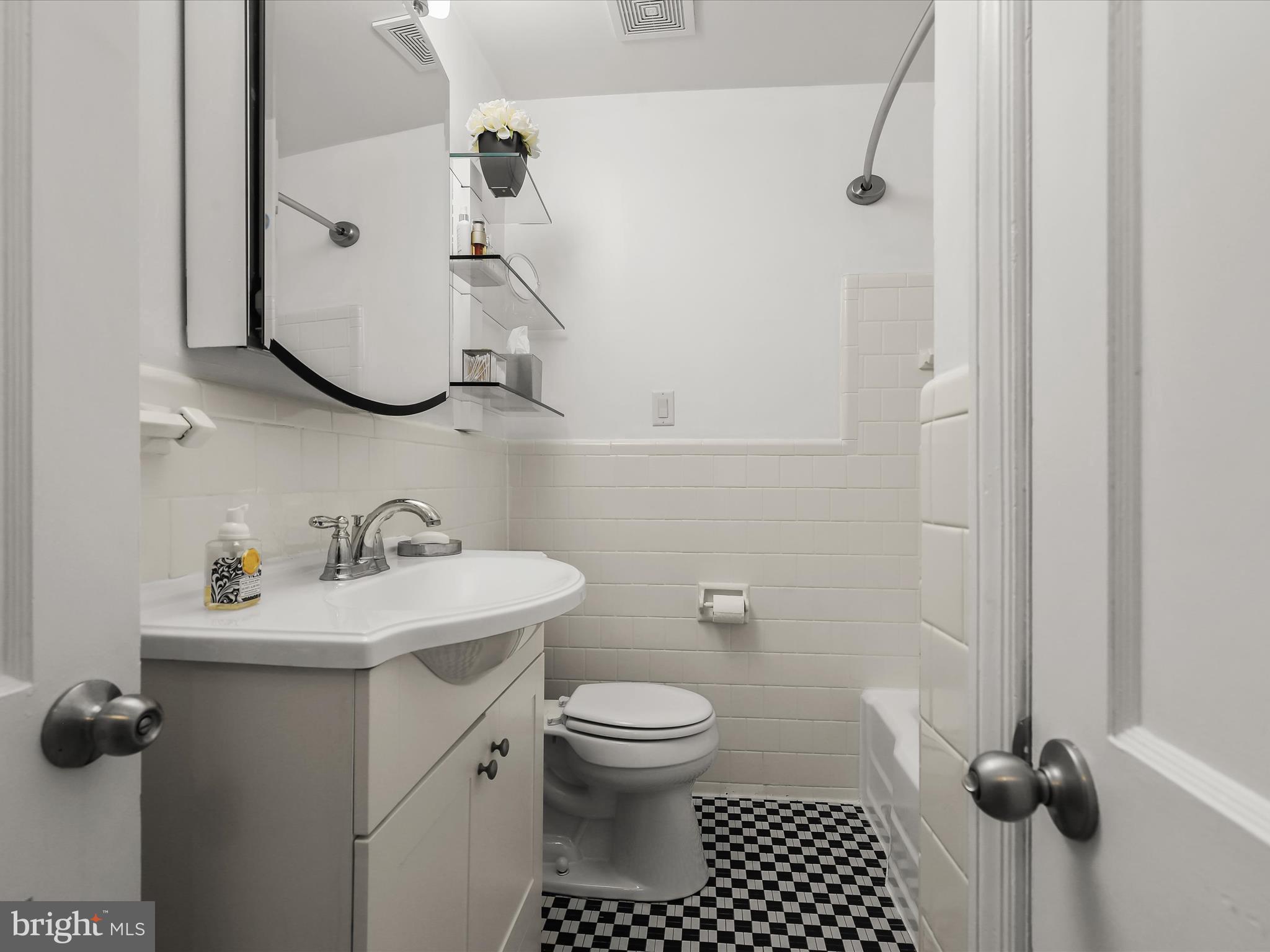 GREENBRIER - Residential