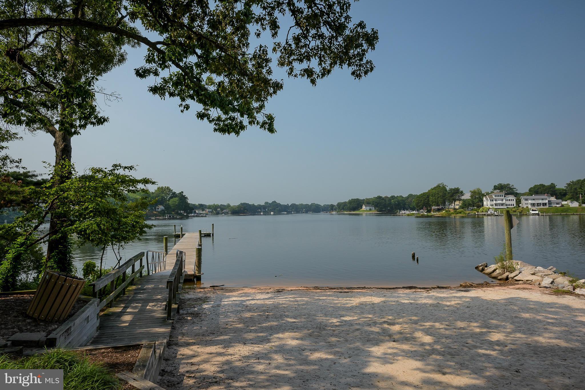 ELIZABETHS LANDING - Residential