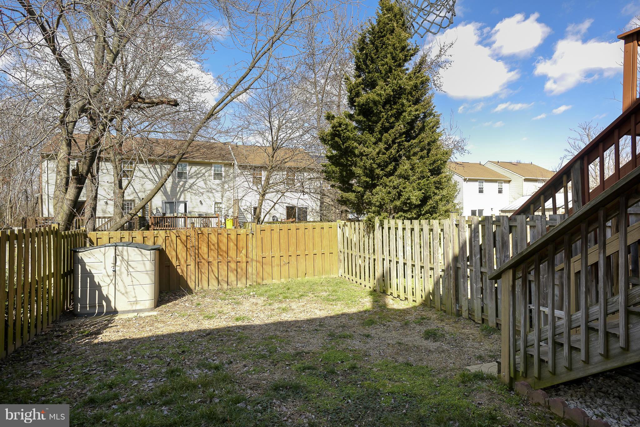 ELIZABETHS LANDING - Residential