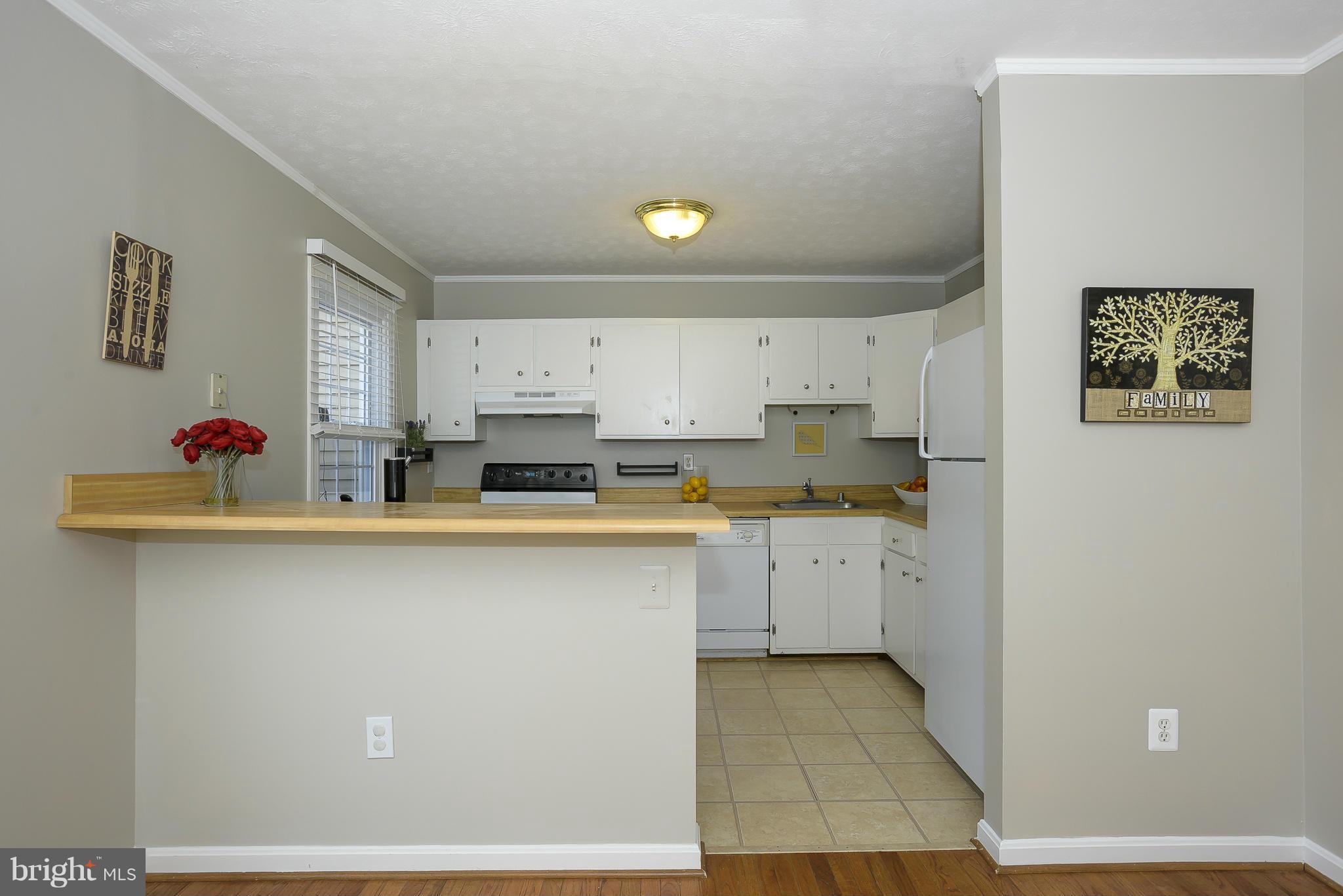 ELIZABETHS LANDING - Residential