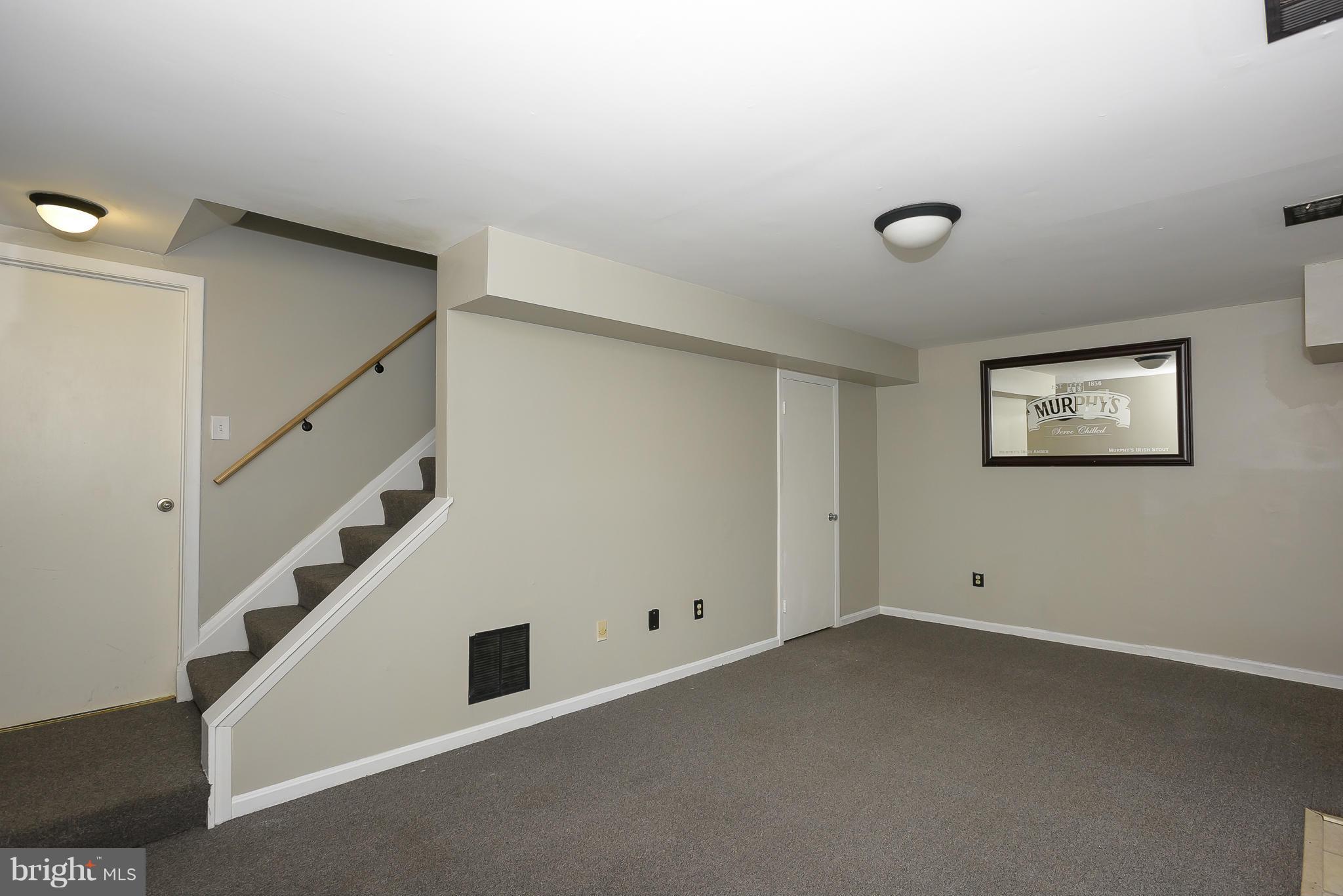 ELIZABETHS LANDING - Residential