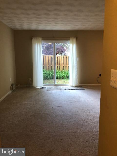 HIGHLANDS OF OLNEY - Residential Lease