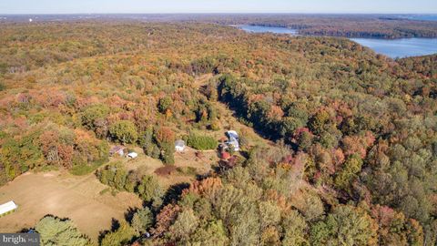 61 AQUIA CREEK ROAD STAFFORD VA 22554