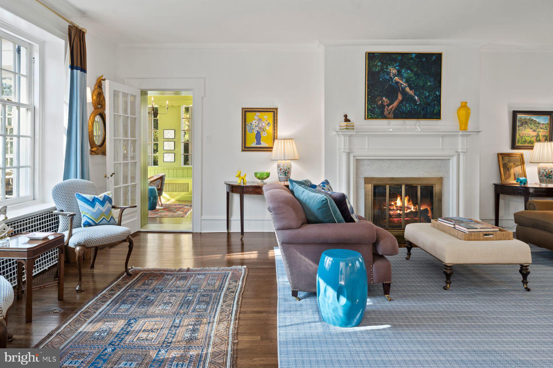 CHESTNUT HILL - Residential