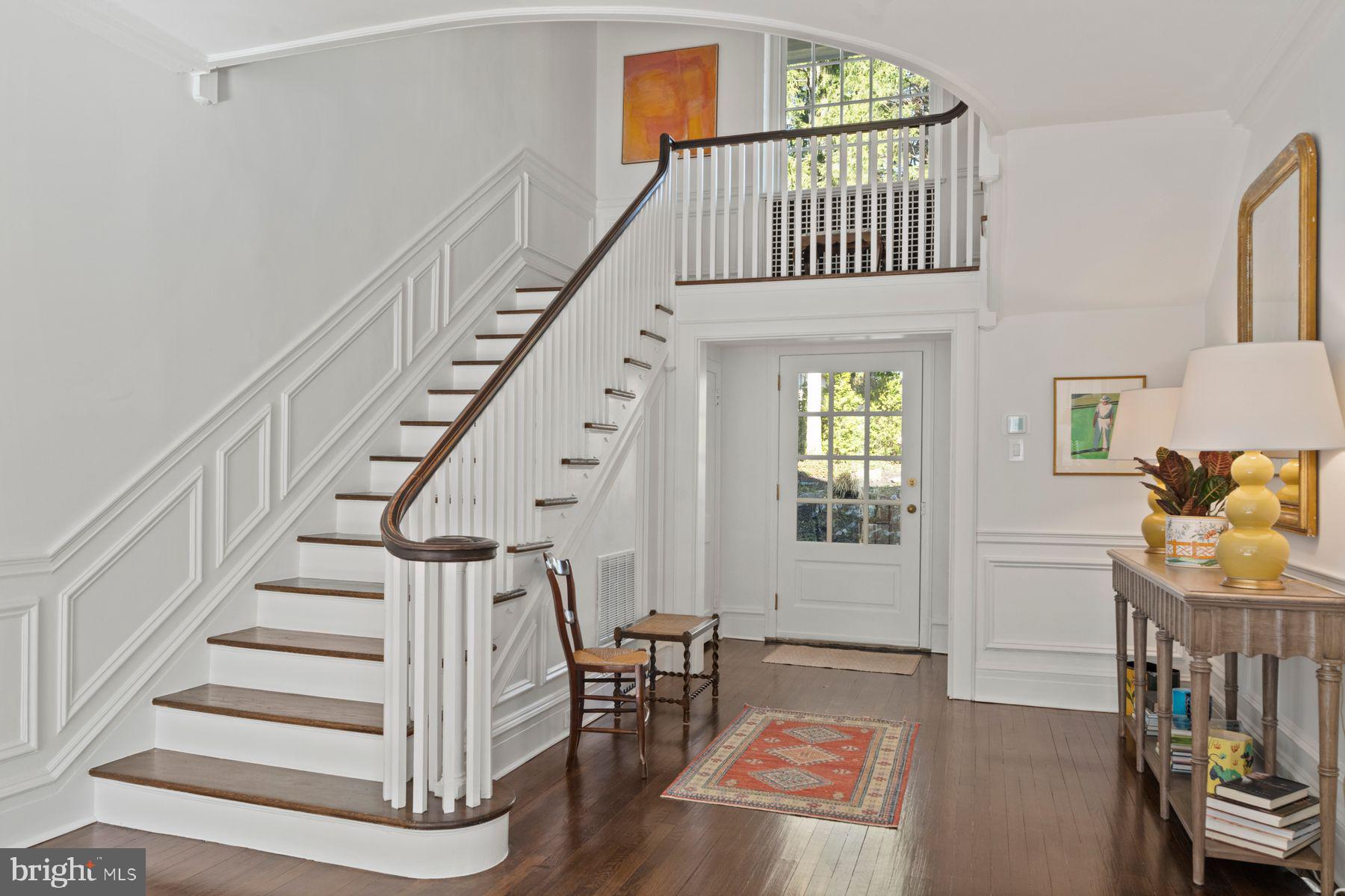 CHESTNUT HILL - Residential