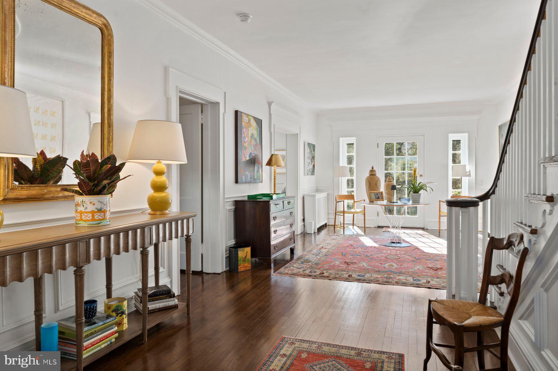 CHESTNUT HILL - Residential