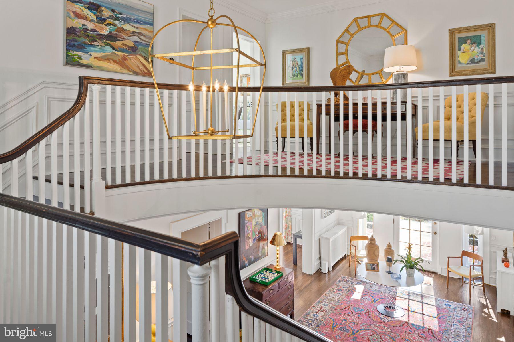 CHESTNUT HILL - Residential