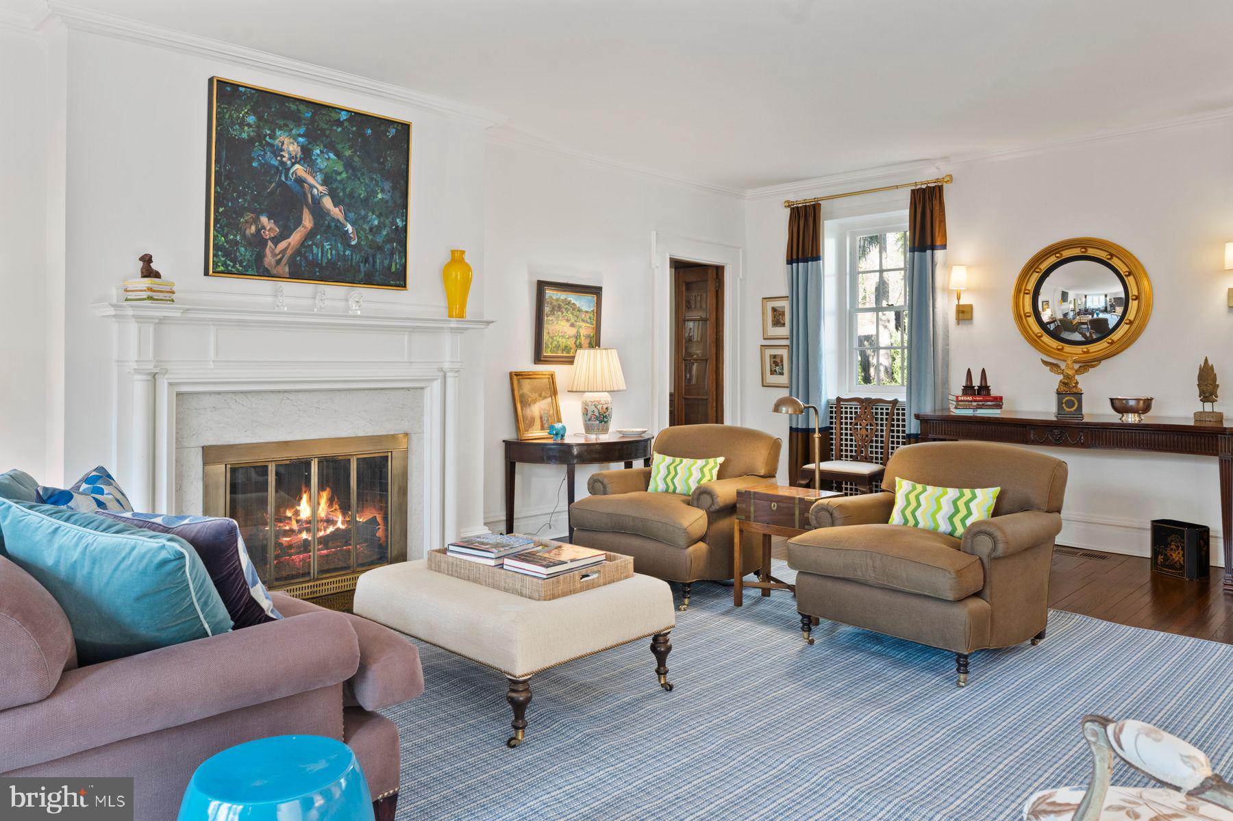 CHESTNUT HILL - Residential