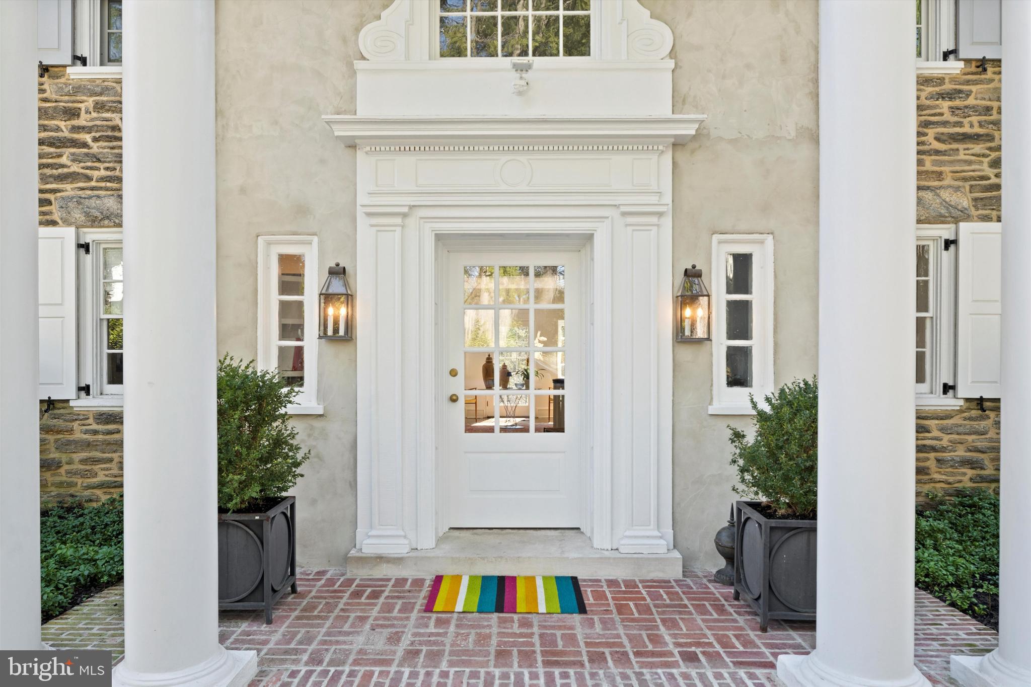CHESTNUT HILL - Residential