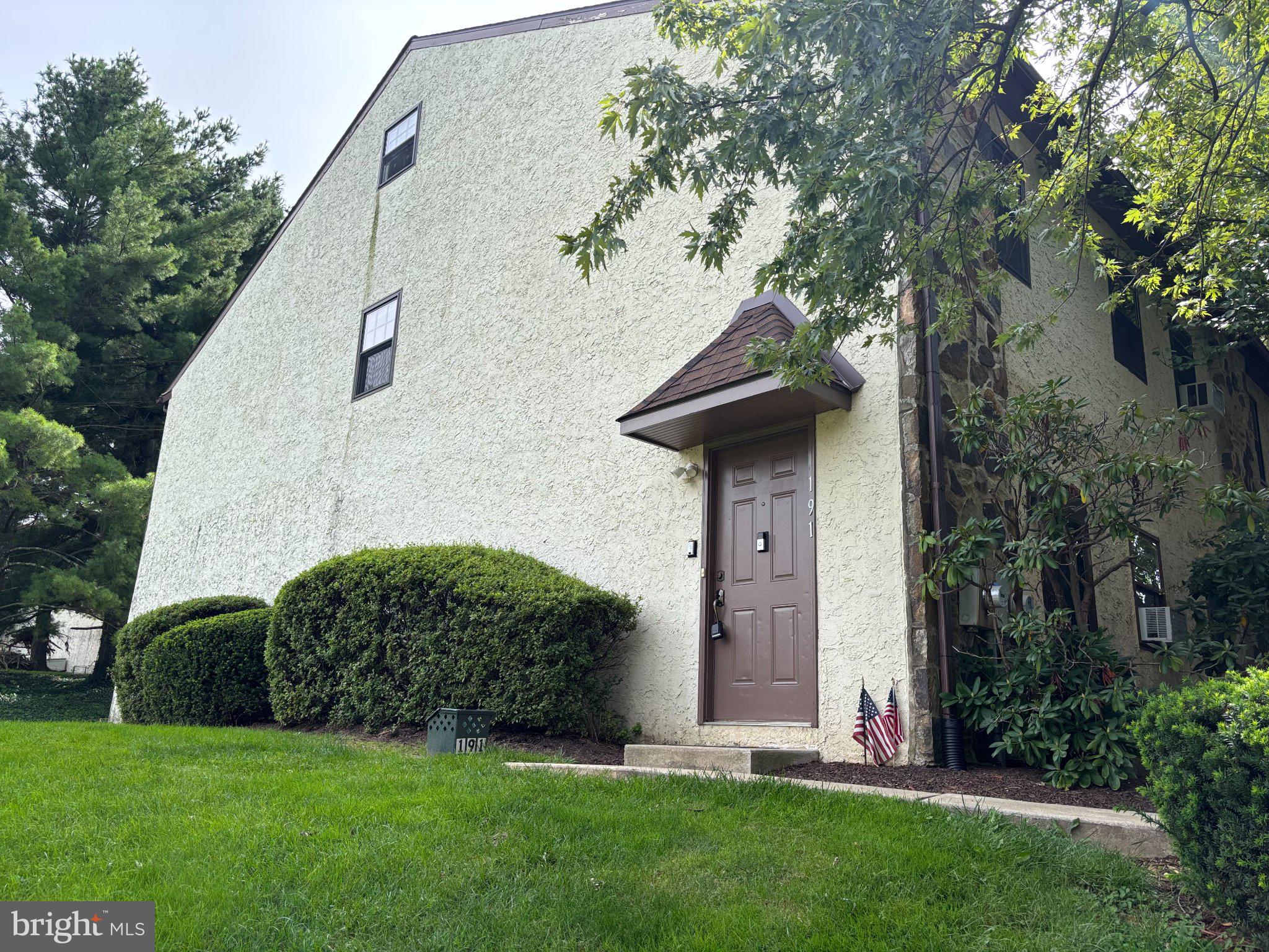 191 STIRLING COURT 191