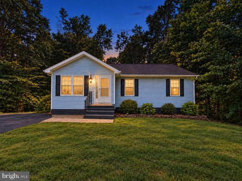 Homes For Sale - 316 Land Or Drive<br/> RUTHER GLEN, VA 22546