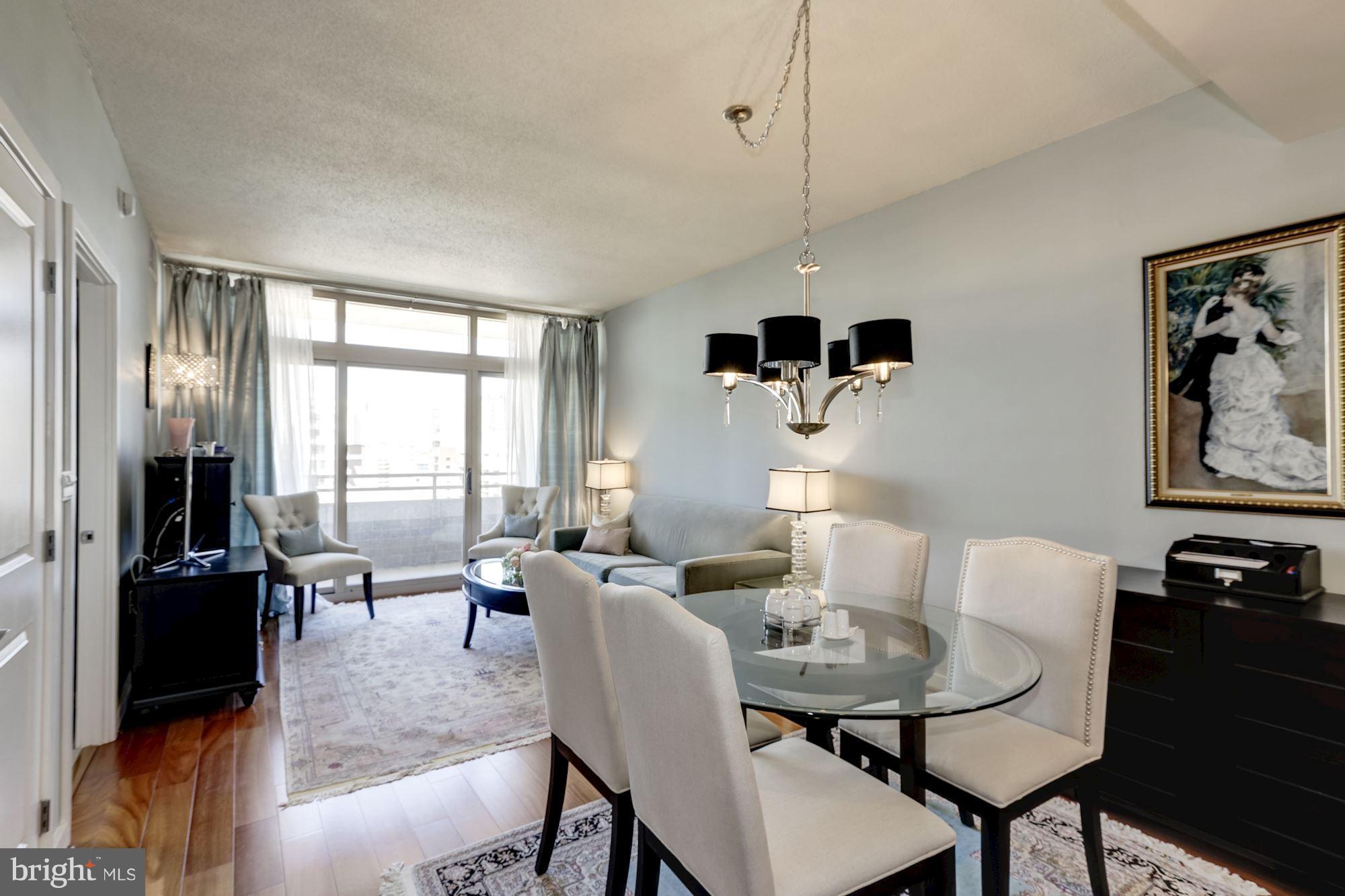 RESIDENCES AT LIBERTY CENTER - Residential Lease