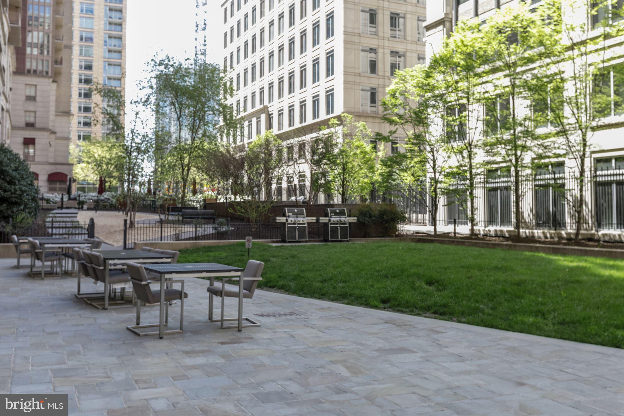 RESIDENCES AT LIBERTY CENTER - Residential Lease