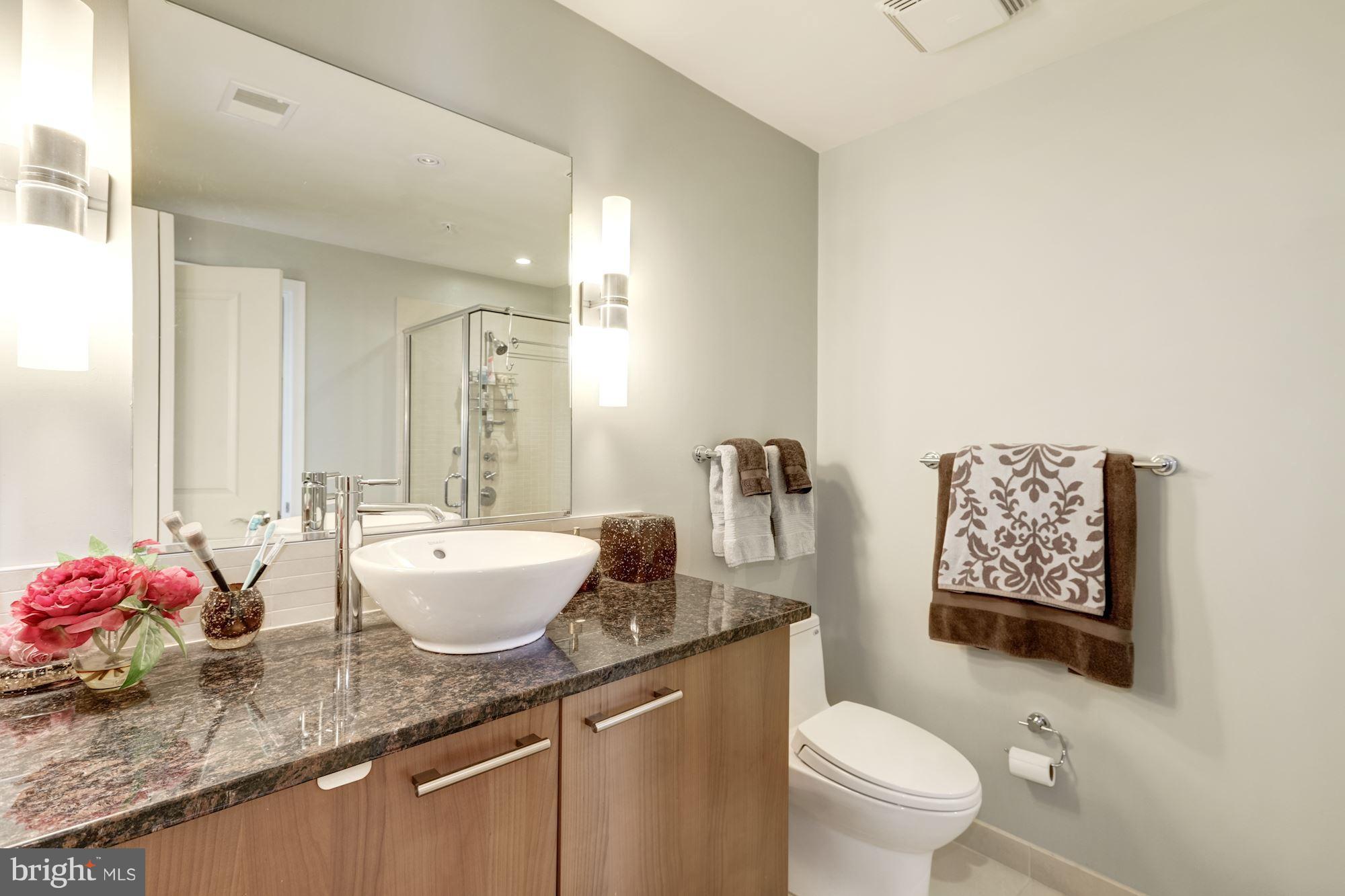 RESIDENCES AT LIBERTY CENTER - Residential Lease