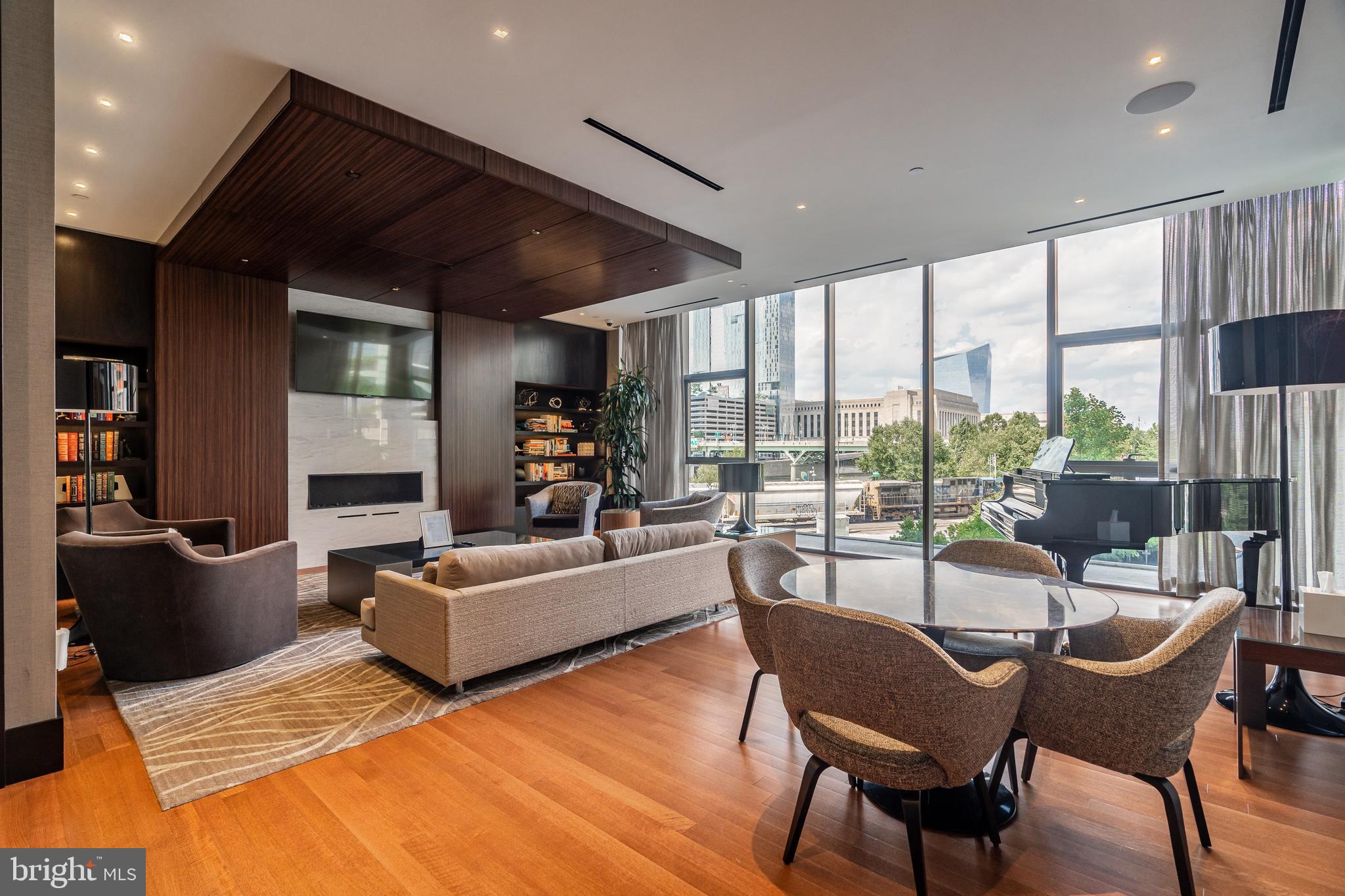FITLER SQUARE - Residential