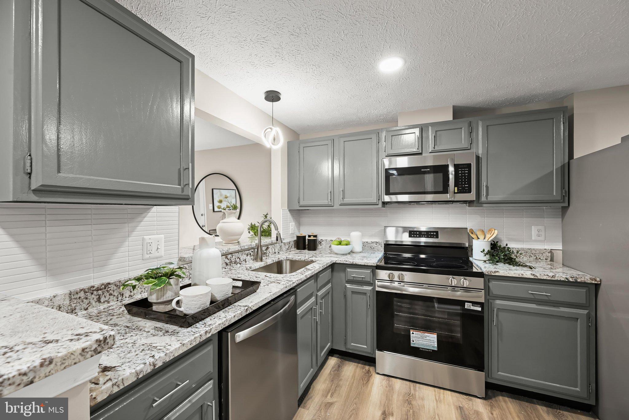 13207 WHITECHURCH CIRCLE