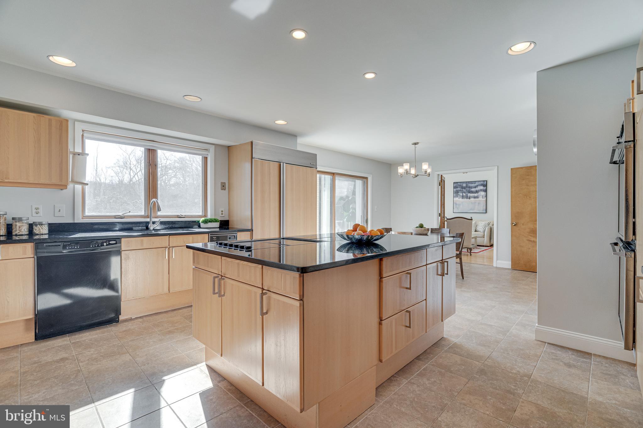 POTOMAC OVERLOOK - Residential