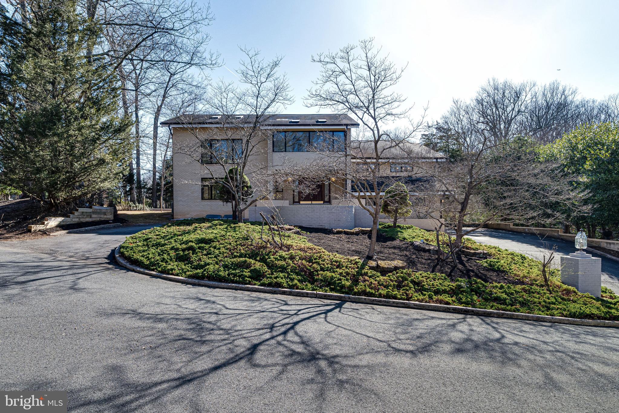 POTOMAC OVERLOOK - Residential