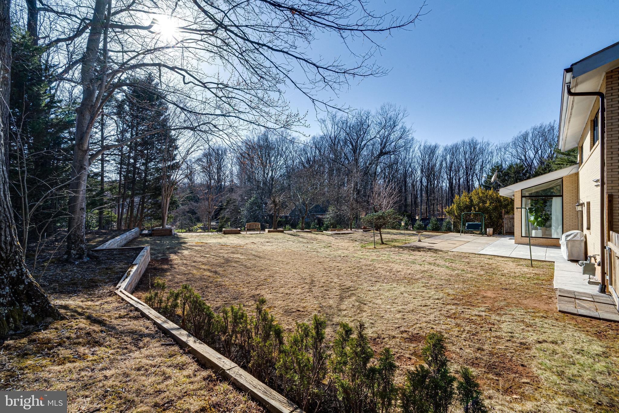 POTOMAC OVERLOOK - Residential