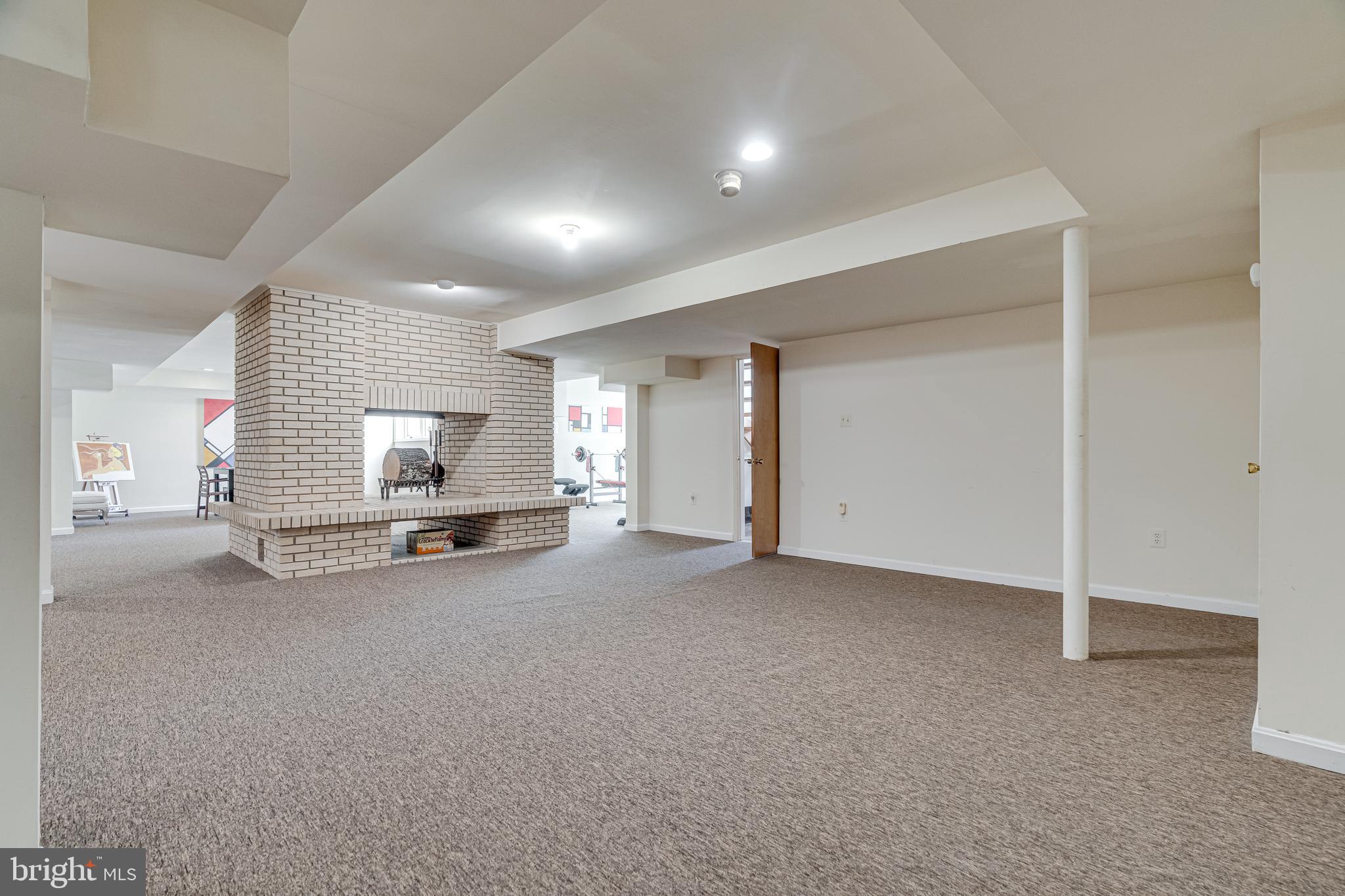 POTOMAC OVERLOOK - Residential