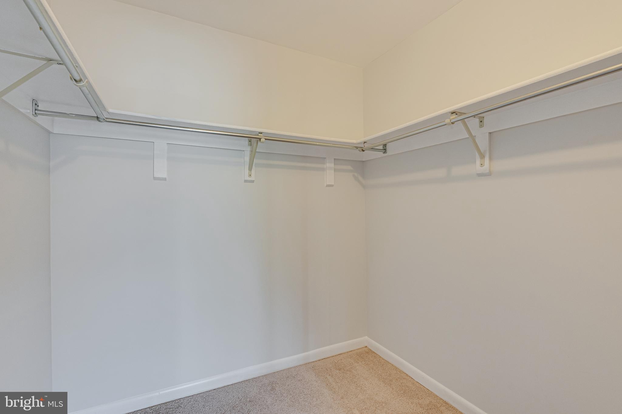 POTOMAC OVERLOOK - Residential