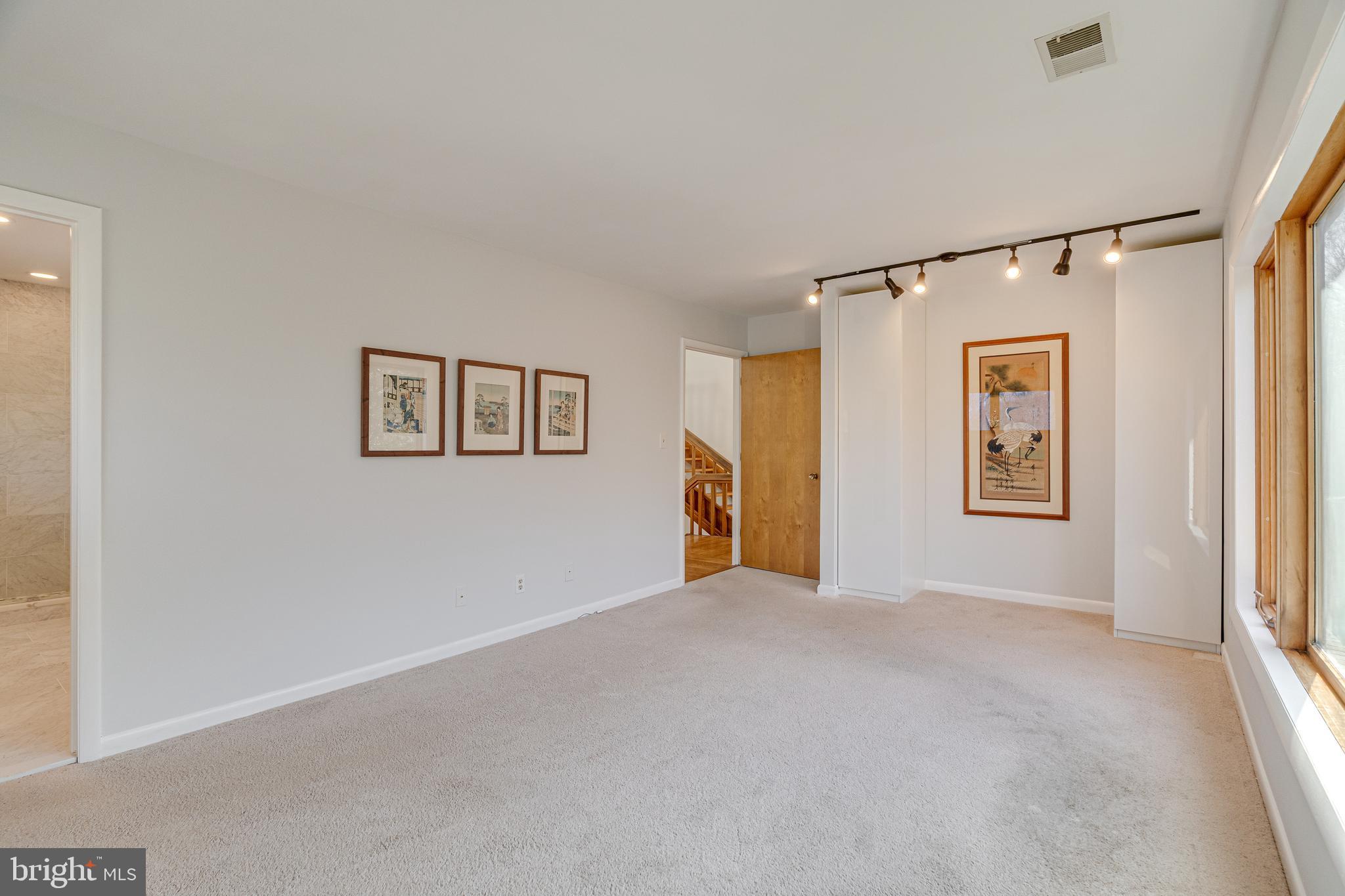 POTOMAC OVERLOOK - Residential